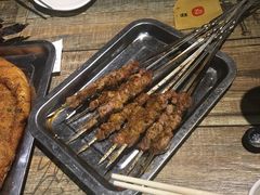 -郑享吃烧烤烩面(红专路店)