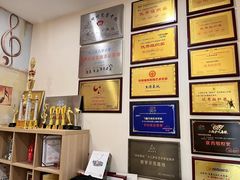 -飞童凡响艺术学校(松江区九里亭校区)