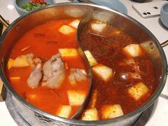 猪手鸳鸯锅-小街猪手(团结湖店)