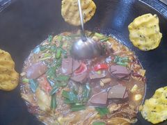 -曹丞相·地锅鸡·地锅鱼(武林店)