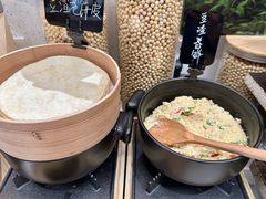 -上海虹桥中心爱琴海亚朵S酒店