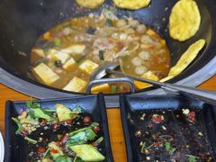 -曹丞相·地锅鸡·地锅鱼(武林店)