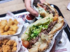 -The Habit Burger Grill 哈比特汉堡(爱琴海店)