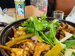 -胡须佬鸡煲四季火锅(龙珠大道店)