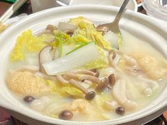 鱼汤什菌鱼腐时菜煲-老坑记·香港经典粤菜馆