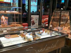 面包甜点陈列柜-巴黎贝甜(杨浦宝地店)