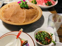 -尚尚仙·酸汤猪手·猪肚鸡火锅(华联万柳购物中心店)