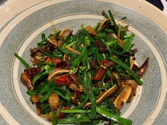 韭菜炒猪耳朵-半山腰·云南菜(侨福芳草地店)