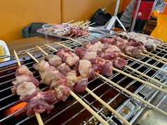 -哈尔滨小酒馆·鲜肉现穿自助烧烤(康新花园店)