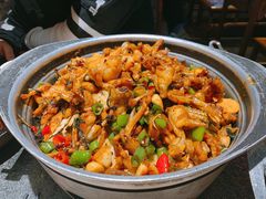 青椒紫苏牛蛙锅-蛙小侠(卓悦里店)