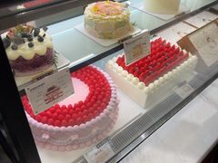 -花花卷卷·鲜食蛋糕(泉屋店)