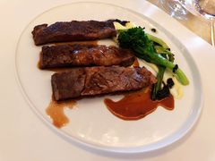 美国肉眼排配西兰花、香葱及土豆泥-AZUR聚(香格里拉饭店)