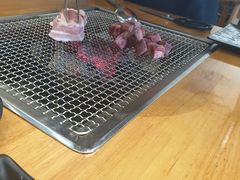 -肉甲韩国木炭烤肉(新壹街1店)