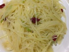 私房酸辣土豆丝-红尘酒肉小馆