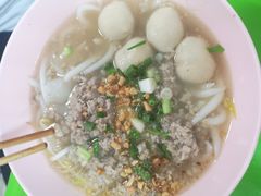 猪肉细米粉汤-榮泰米粉湯(Left Shop)