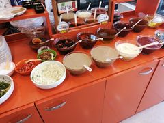 小料台-就这家旋转小火锅(西安路罗斯福店)