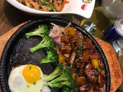 -万小金辣椒炒肉(抚河南路店)