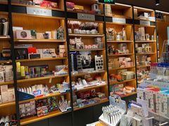 -新华书店(永安路店)