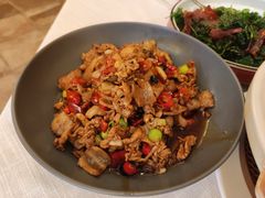 老坛肉炒肉-东湖177艺术餐厅 · 东坡院子