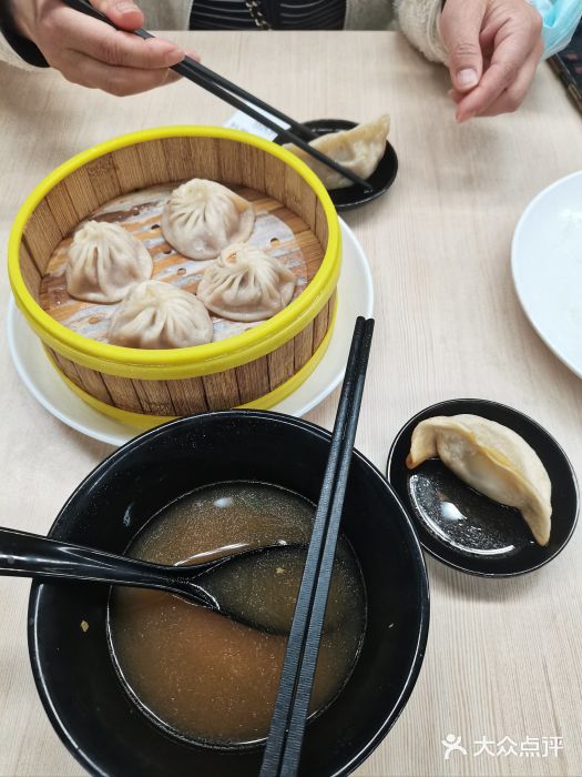 王家沙点心店(南京西路总店)蟹粉小笼图片