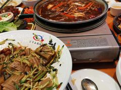 -百年石锅饭(阿里郎美食街店)