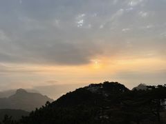 -黄山光明顶山庄