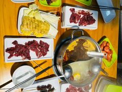 -养牛邓·潮汕牛肉海鲜自助火锅(广州店)