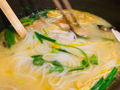 过桥米线-都氏家DUSJOY(翡翠城店)