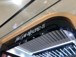 -YVESSAINTLAURENT