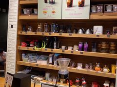 -星巴克(泰安万达店)