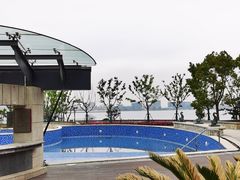 -上海滴水湖皇冠假日酒店