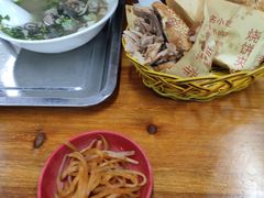 -洪峰浩老北京烧饼夹肉(角门路店)