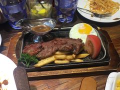 -意国小镇披萨牛排餐厅(新玛特店)