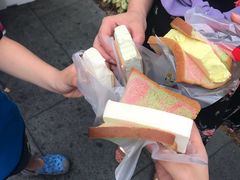 -詹爷爷乌节路街头冰淇淋
