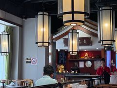 -川流不息·地道川菜·小龙虾(新松江路店)