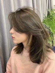 -变画·发型STUDIO