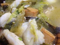 -周鱼小馆石锅酸菜鱼(活力汇店)