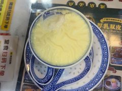 -广信牛奶甜品世家(台东店)