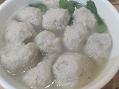 小船鱼丸汤-小船渔村•大连菜•大连焖鱼(明泽街店)
