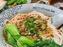酸菜牛肉面-俏凤凰(美林M·LIVE天地东座店)