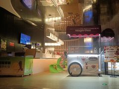 -涨巢·潮玩水疗局