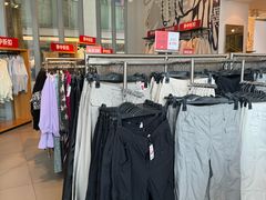 -H&M(鹏欣水游城店)