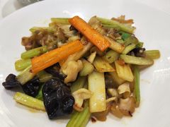 -万龙洲海鲜(大兴绿地缤纷城店)