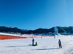 -丝绸之路山地度假区滑雪场