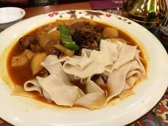 沙湾大盘鸡-西域盛宴烧烤新疆菜清真餐厅(古美店)