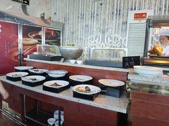 -怡豪大饭店·49楼旋转自助餐厅