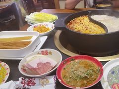 -沸炉重庆老火锅(军事博物馆店)