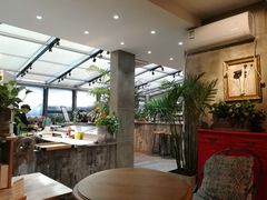 -HIGH FIVE哈福手工汉堡(桂林路店)