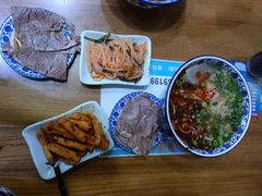 -伊穆祥牛肉面总店·清真