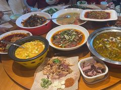 -有红鸡毛店·川菜(建设路店)